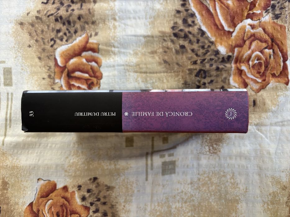 Carte Cronica de familie