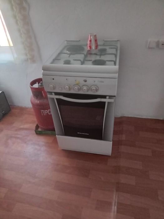 Продам газ плита