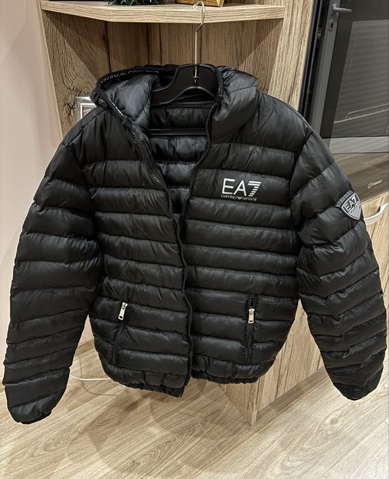 Зимно черно яке с качулка