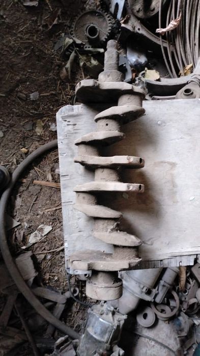 Продается коленвал Ваз 06 р1 советский в хорошем состоянии