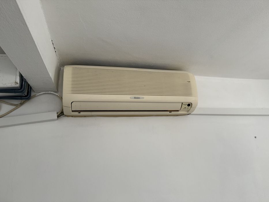 Дава се под наем Магазин в Пещера - 17 кв.м за 76.5 € - Снимка #4