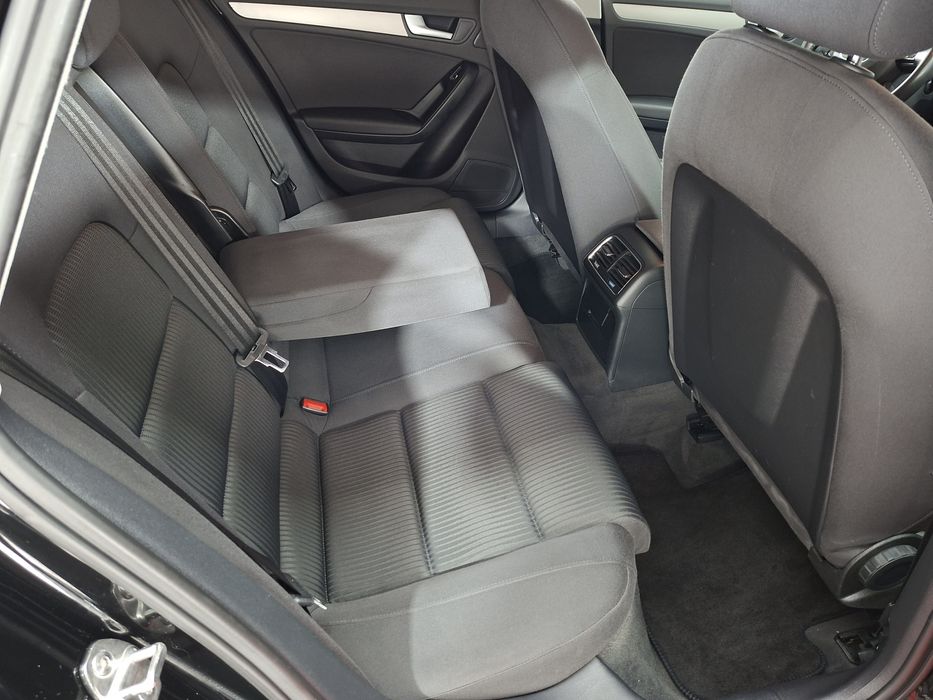 Vând Audi A4 B8,5 2.0 TDI 2013