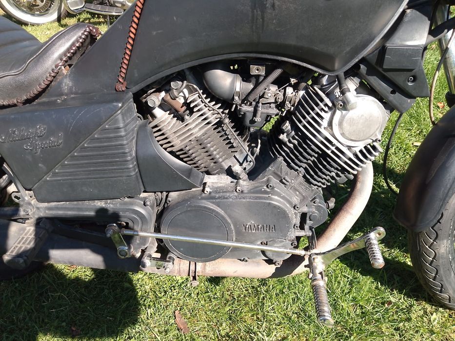YAMAHA  XV  1000