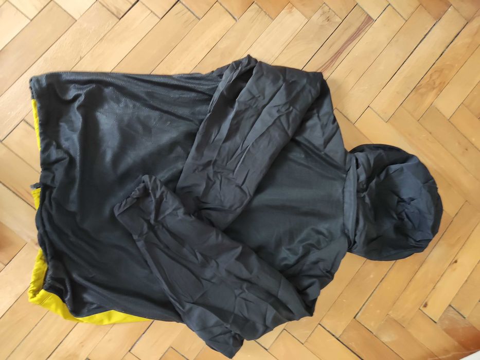 NIKE яке L размер