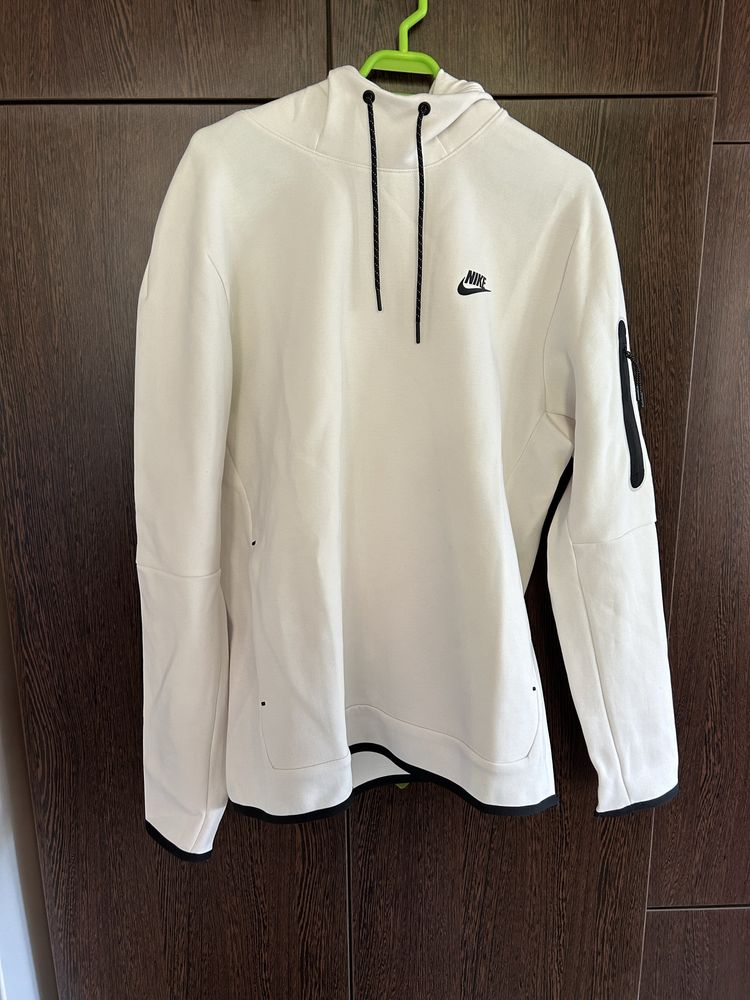 De vanzare hanorac Nike Tech Fleece