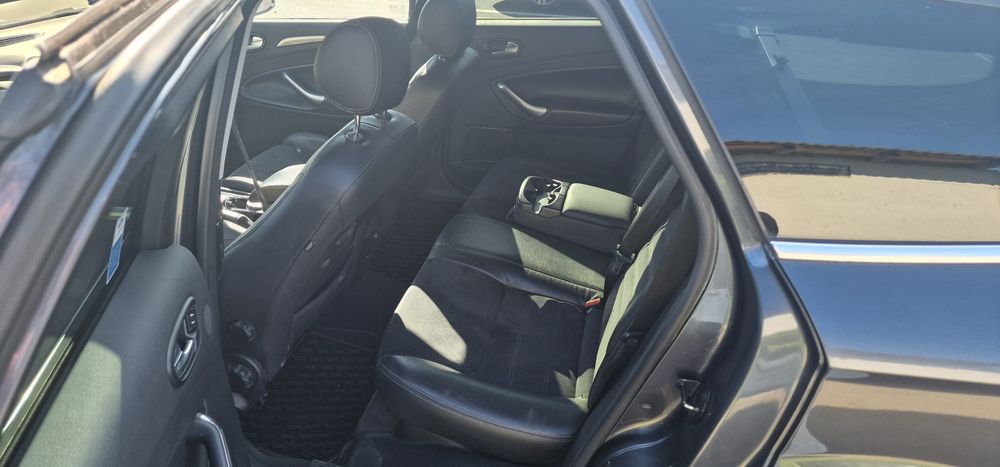 Vând Ford Mondeo 2.5T  LIMITET-EDITION