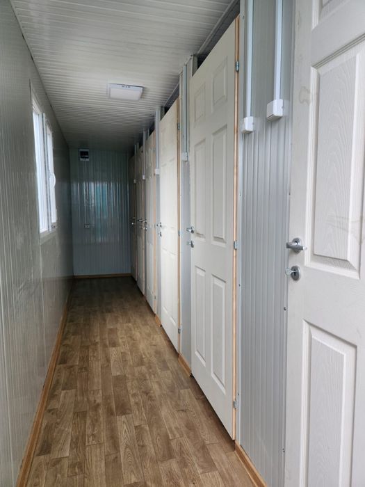 Vand containere modulare noi, dimensiune 2,4x6m ideal pentru spatii