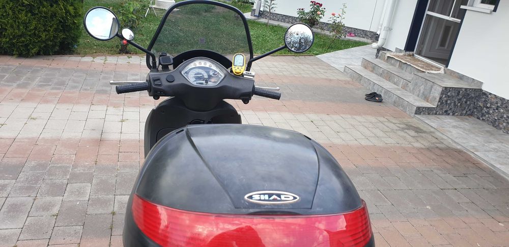 Vand scuter Piaggio Liberty 50 4t