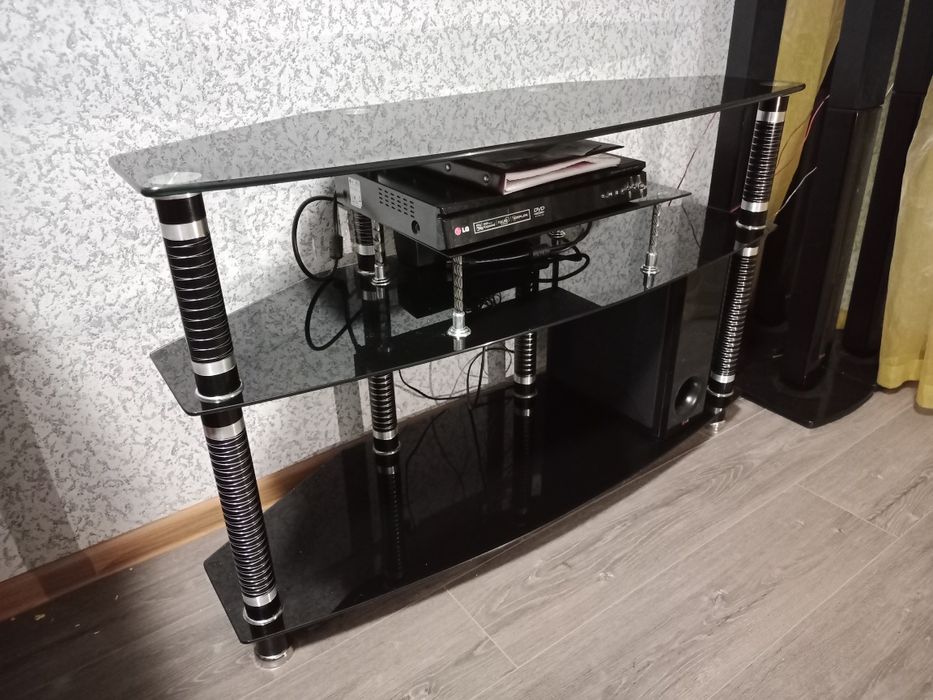 Продам ТВ тумба 5000