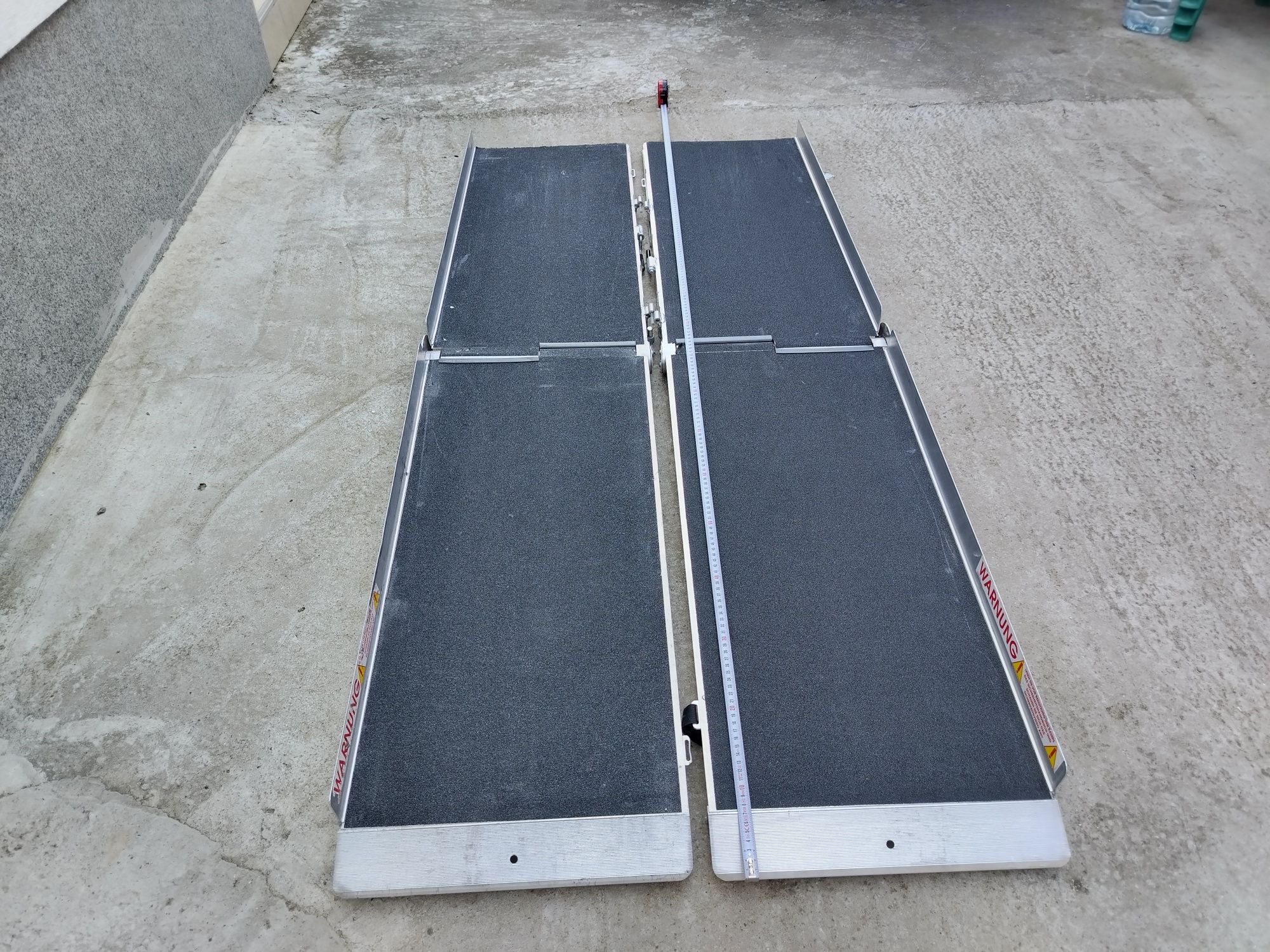 Rampe aluminiu pentru cărucior persoane cu dizabilități