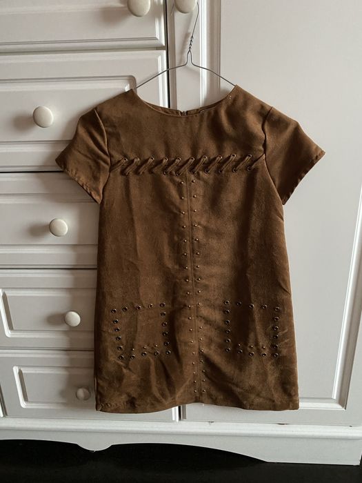 Rochita din piele intoarsa ZARA 10 ani