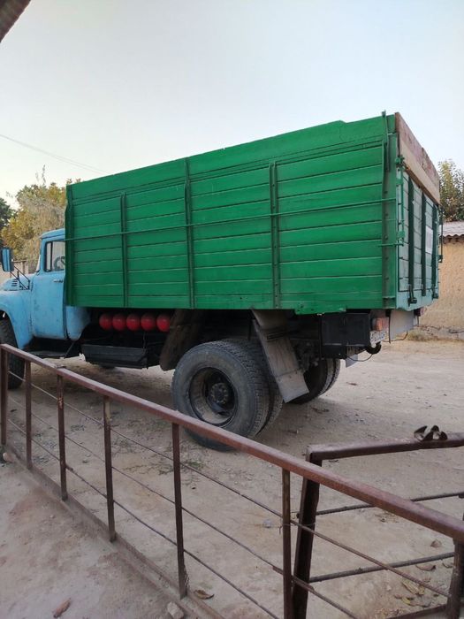 Zil 130 sotiladi soz holatda