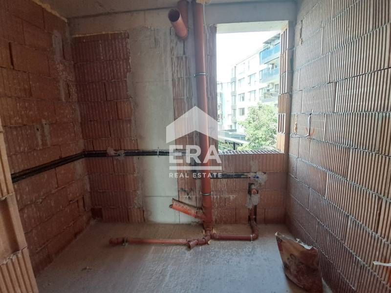 Продава се Тристаен апартамент в к.к. Св.Св. Константин и Елена - 137 кв.м за 2103 €/кв.м - Снимка #6