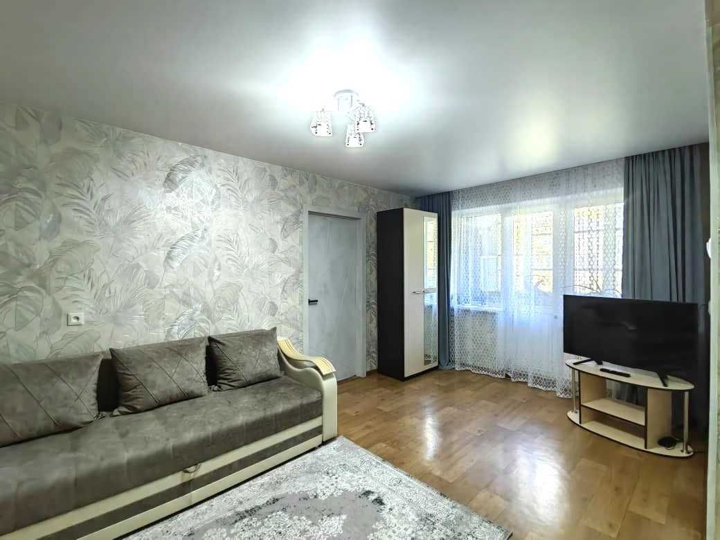 Светлая и теплая 2-комнатная 47м², Майкудук 12 мкр-он дом 17 (Горняк)