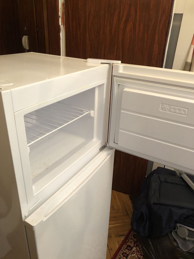 Хладилник с камера indesit в гаранция