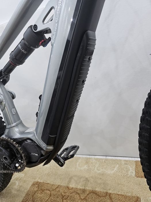 E-bike full suspension Cannondale