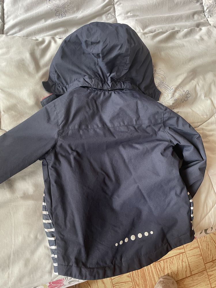 Куртка и ветровка для малтчика 104