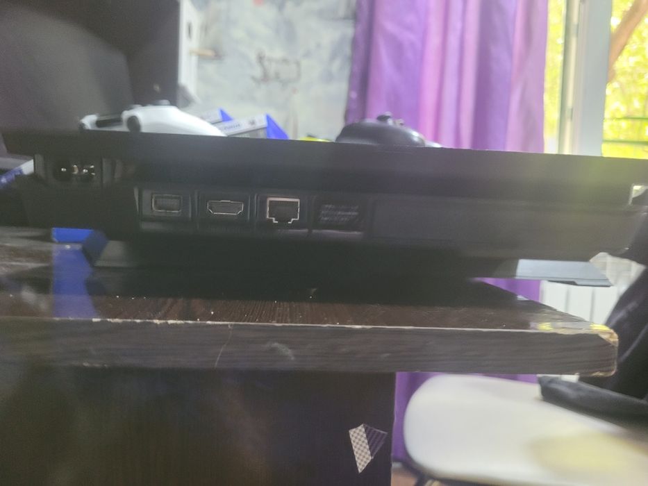 Срочно Playstation 4 slim 500 gb