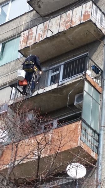 Заваряване и укрепване на балкони,панели и фасади