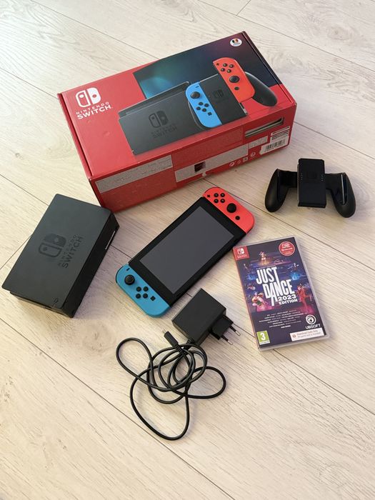 Nintendo Switch + joc Just Dance 2023 – ca nou, cu toate accesoriile