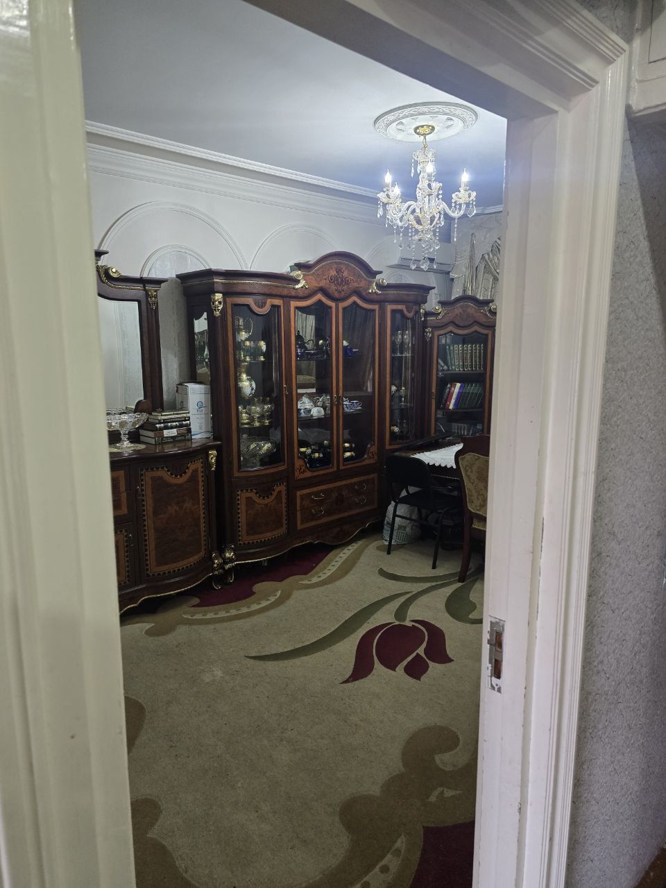 Продаю свою квартиру город Ташкент и бин сина 2