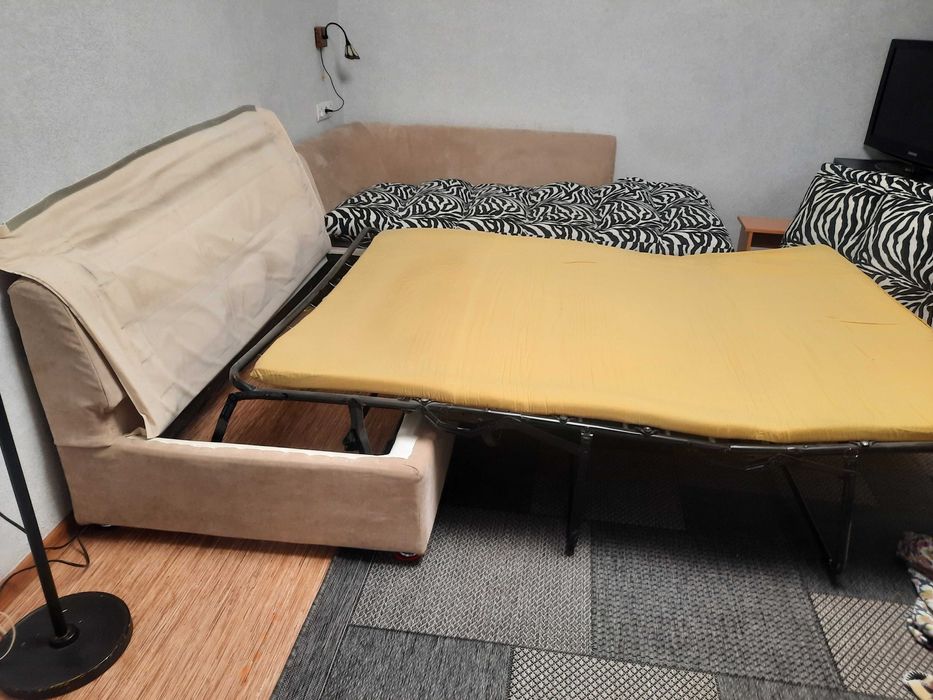 Продам угловой диван