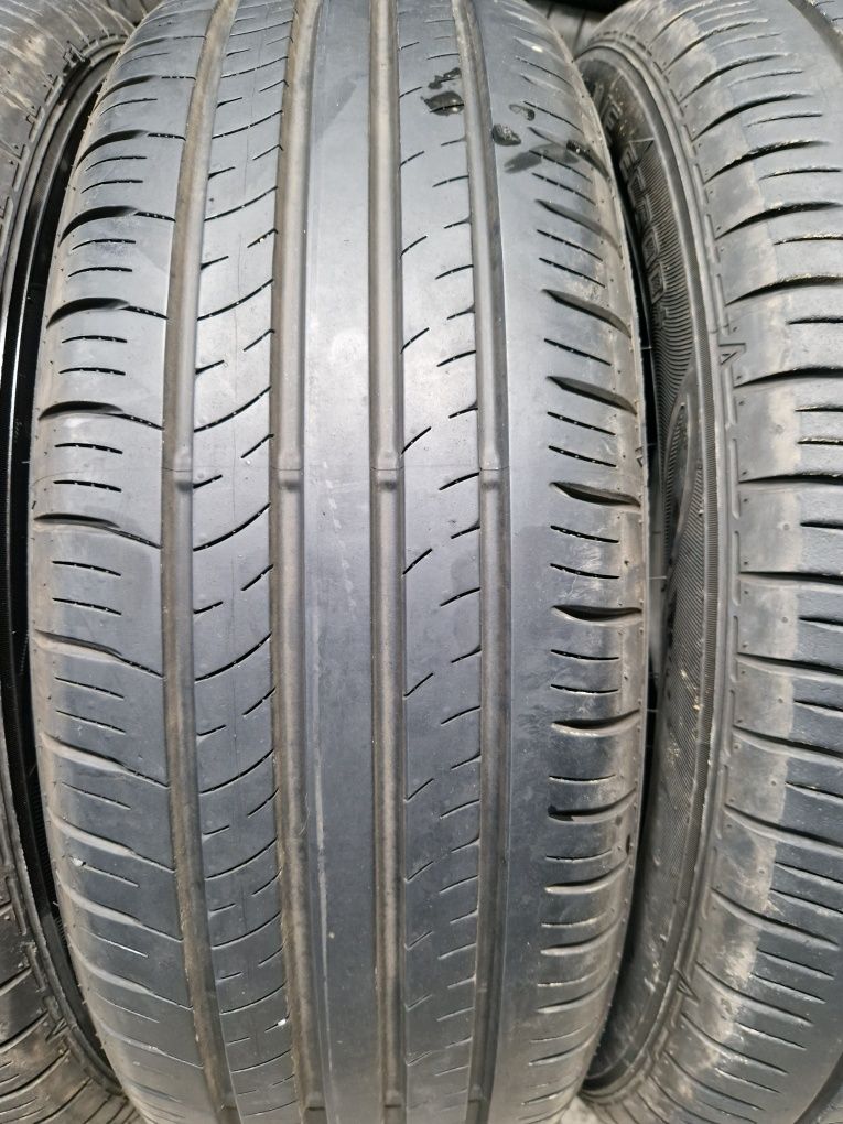 Set 4 anvelope SH vara Dunlop 215/60/17 dot 2021