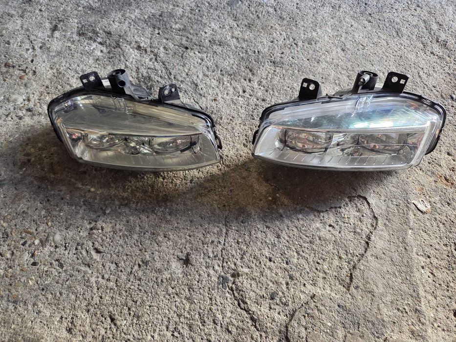 Proiector proiectoare stanga dreapta Range rover Evoque