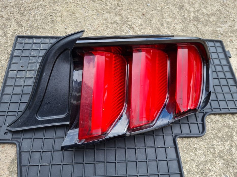 Десен стоп форд мустанг VI