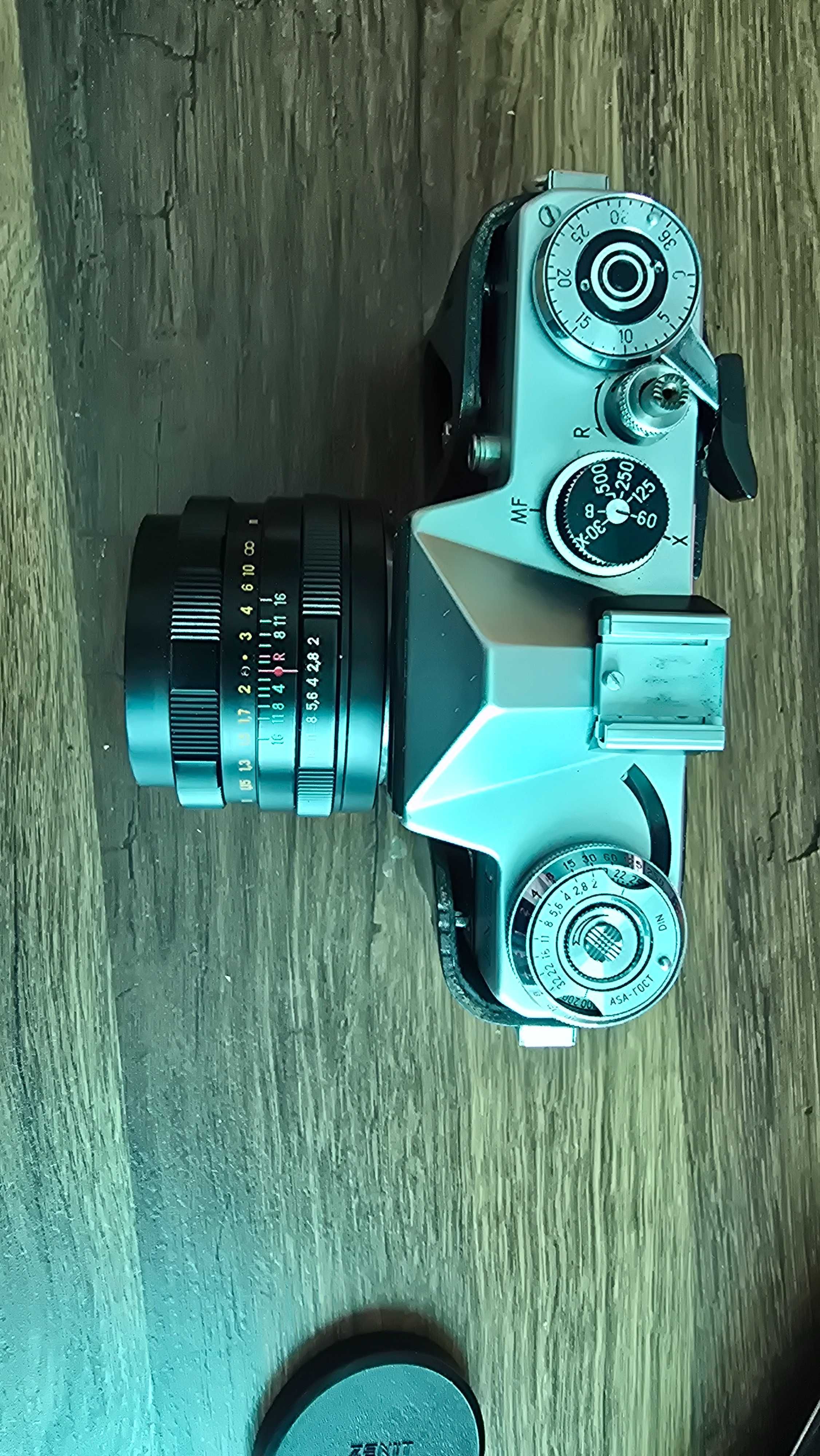 Фотоапарат Zenith EM