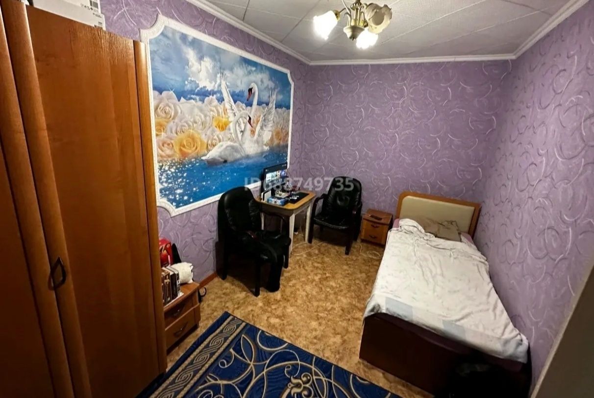 Продам часть дома (дом на несколько хозяев), Турксибский район, ул. Вя