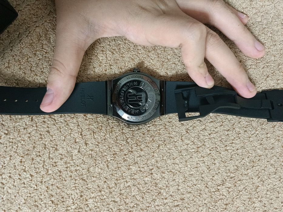 Часы - hublot geneve