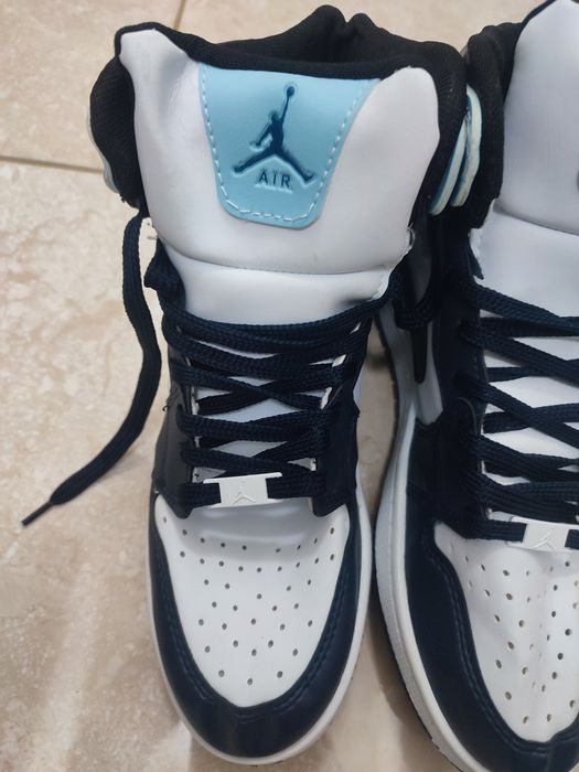 Adidași Ghete Nike noi