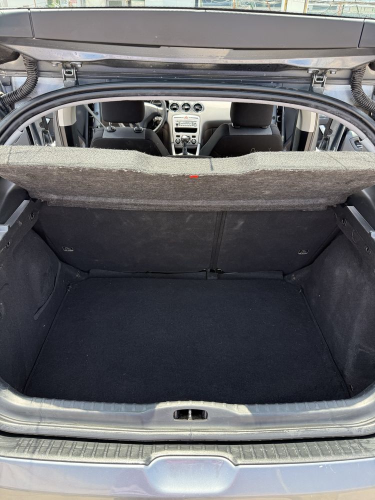 Peugeot 308 1.6i панорама