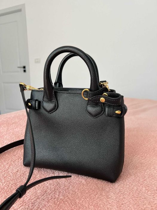 Geanta Burberry originala, purtata o  singura data, impecabila.