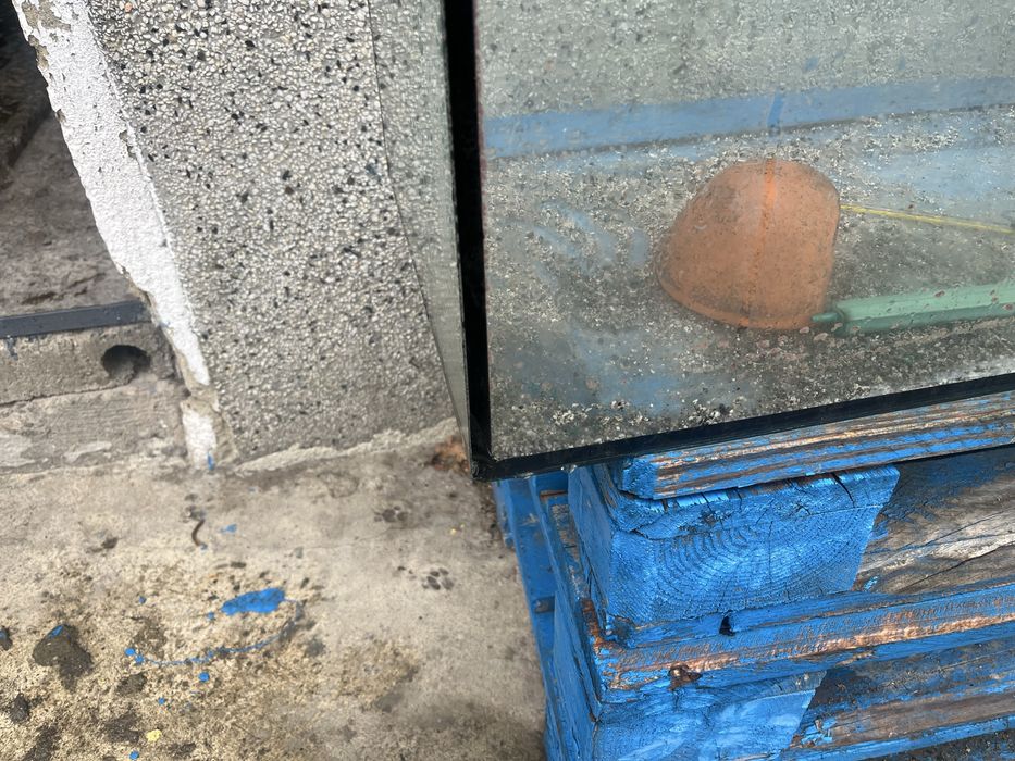 Аквариум 98 литра оборудван