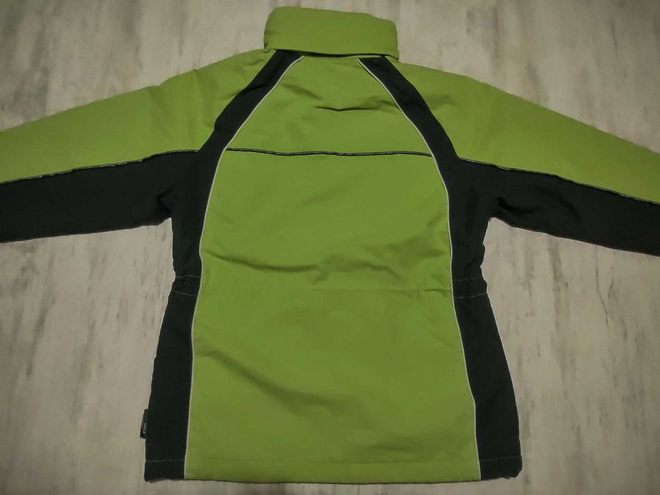 Дамско ски / сноуборд яке ONLINE