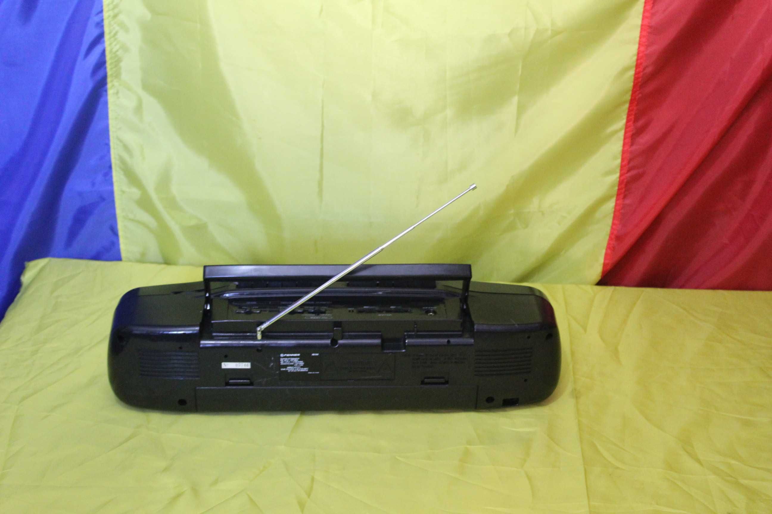 Radio dublu  casetofon vechi - ( Germania ) FENNER fr- 900