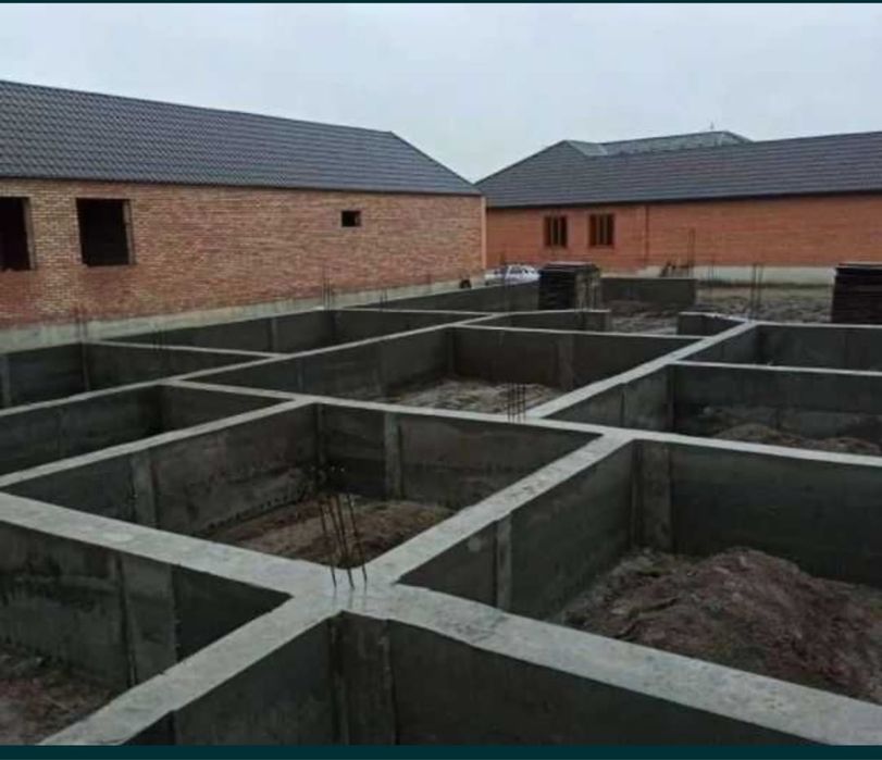 Заливка бетона, опалубка, бетон, миксер