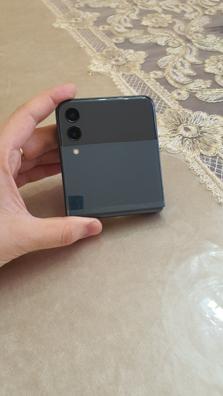 Samsung Z flip3 koreyski