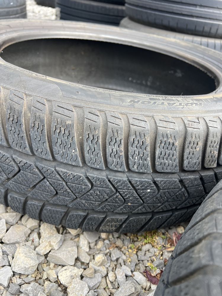 Зимни гуми Pirelli 215 50 18