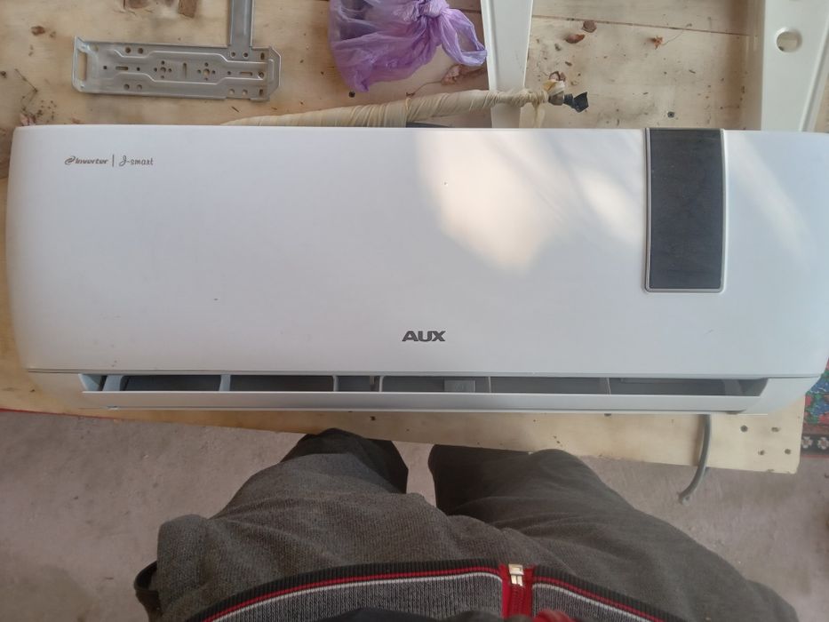 AUX 12talik 2 tenlik 2 oy ishlagan