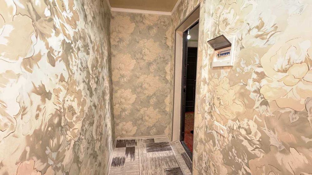 Маталка Тантана 1 қаватда 2 хонали квартира сотилади.ID: 1528