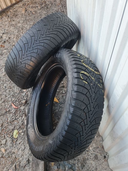 2 Anvelope de iarna *205/60R16*Goodyear*LICHIDARE STOC*75 Lei Buc*