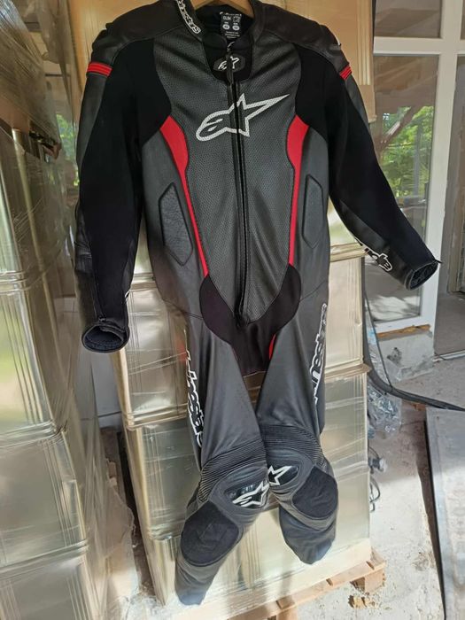 Цял мото кожен екип Alpinestars 52 номер