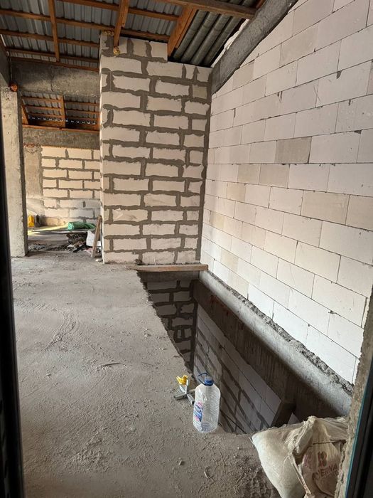 Срочно продаётся 4 ком Новостройка коробка