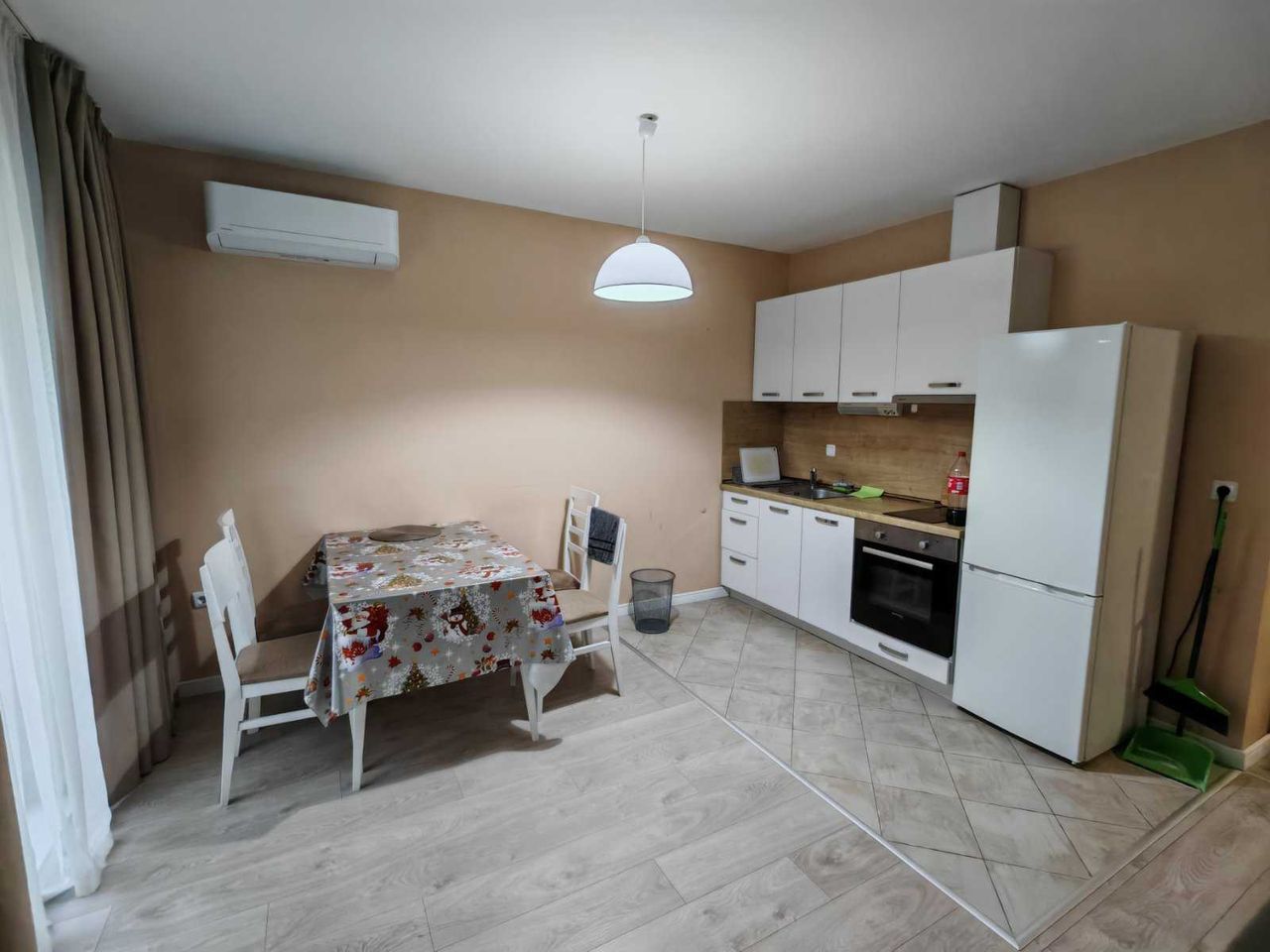 Дава се под наем Двустаен апартамент в Варна, Бриз - 84 кв.м за 600 € - Снимка #12