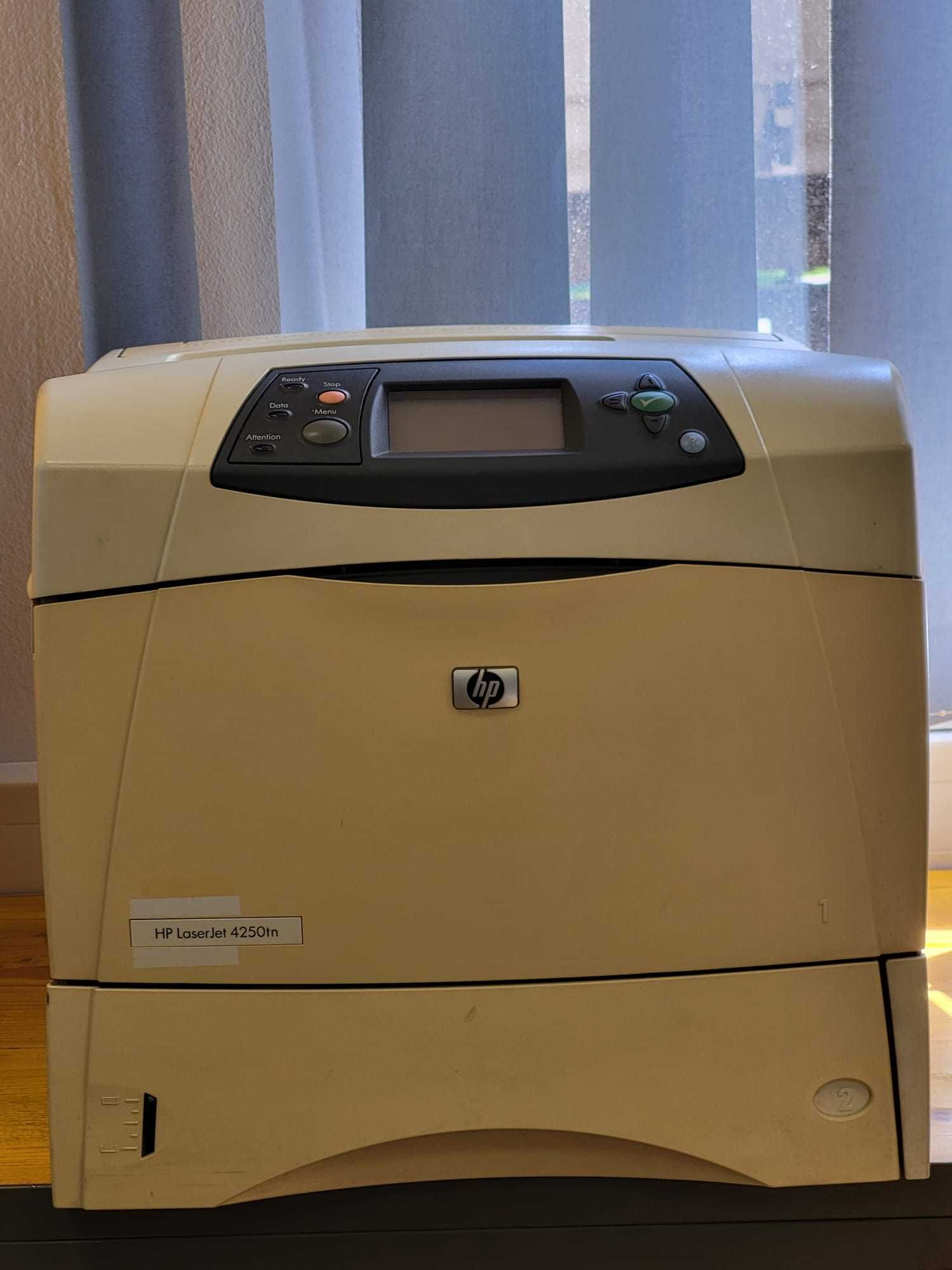 Imprimanta Laser HP LaserJet 4250N, 332000 pagini printate, toner 69%