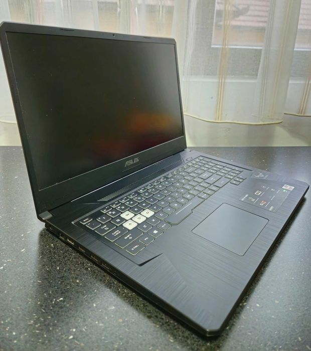 Laptop gaming ASUS TUF FX705D - Ryzen 7 3750H, GTX 1650 4GB, 8GB RAM