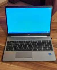 Laptop HP 250 G8, 15,6" foarte putin utilizat, in garantie.